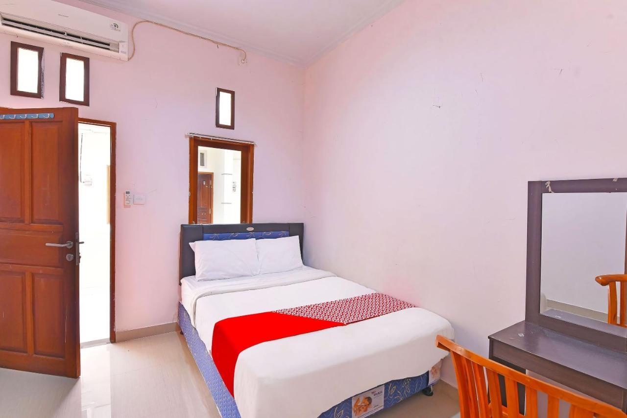 Oyo 91445 Sandat Guest House 丹帕沙 外观 照片