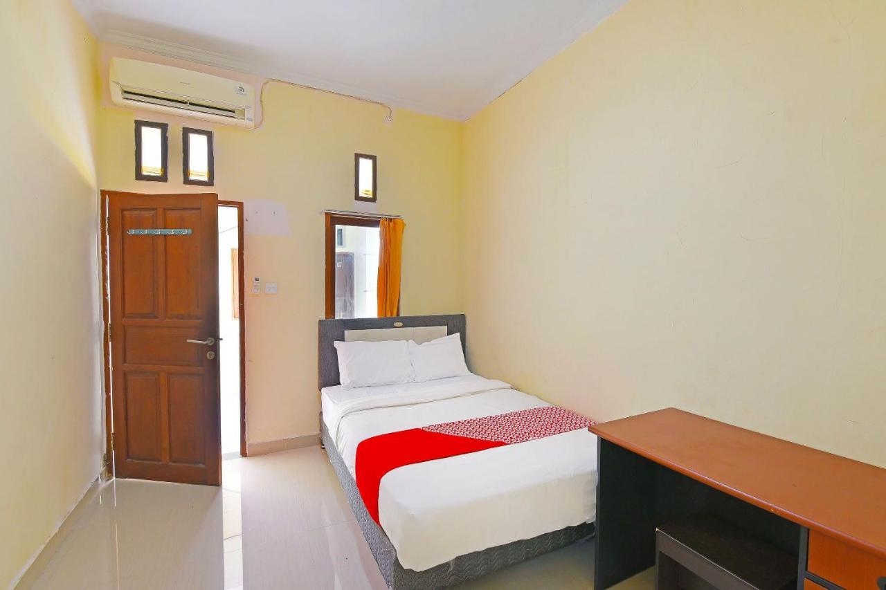 Oyo 91445 Sandat Guest House 丹帕沙 外观 照片