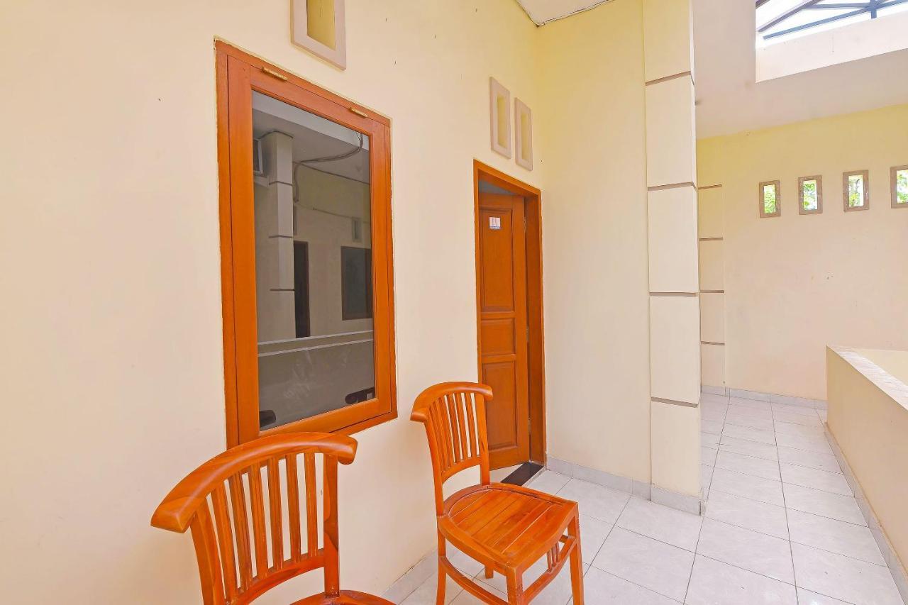 Oyo 91445 Sandat Guest House 丹帕沙 外观 照片