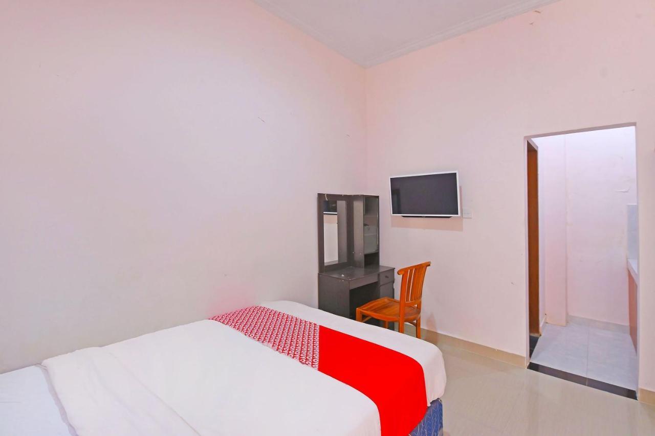 Oyo 91445 Sandat Guest House 丹帕沙 外观 照片